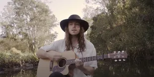 Arti dan Makna Lagu 'Someone To Stay' - Vancouver Sleep Clinic, Relate dengan Perasaan Sepi