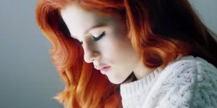 Malam Minggu Saatnya Melepaskan Penat Bersama Katy B