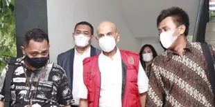 Mark Sungkar Gagal Temani Persalinan Zaskia Sungkar, Simak Kisahnya