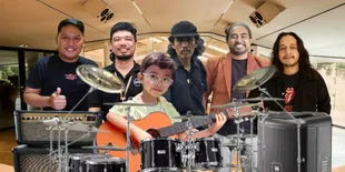 Masih 7 Tahun, Shelyn Anak Musisi Agus Dhukun Tunjukkan Bakat di Panggung Musik Jayapura