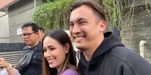 Masih Harus Gunakan Kursi Roda dan Tongkat, Begini Kondisi Kesehatan Lady Nayoan Pasca Kecelakaan