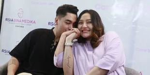 Masih Rahasiakan Wajah dan Nama Anaknya, Ini Alasan Siti Badriah dan Krisjiana