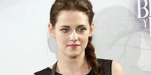 Masih Setia, K-Stew Kenakan Barang Tua R-Patz