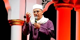 Masjid Istiqlal Adalah Pilihan Ibu Ustad Jeffry