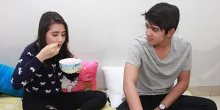 Masuk Rumah Sakit, Prilly Dijenguk Kakak Aliando