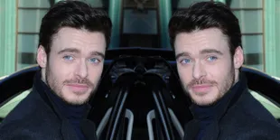 Mata Biru Pangeran 'CINDERELLA' Dianggap Terlalu Indah, Setuju?