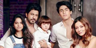 Mata Tajam Bibir Penuh, Suhana Khan Putri SRK Semakin Cantik!