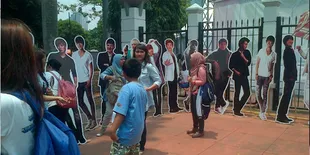 Mau Foto Bareng Suju? Siapkan Rp 30 Ribu Saja!