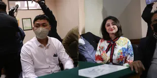 Mediasi Gagal, Angga Wijaya Tetap Lanjutkan Talak Cerai Terhadap Dewi Perssik