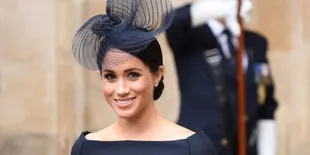 Meghan Markle Dilarang Kenakan Topi Saat Hadiri Pertandingan Tennis Wimbledon