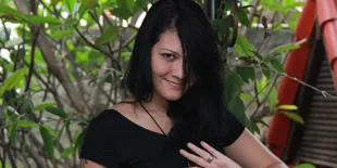 Melanie Subono Ikutan Kecewa Atas Insiden Nazi Ahmad Dhani