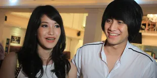 Memes Ajari Elma Tentang Islam