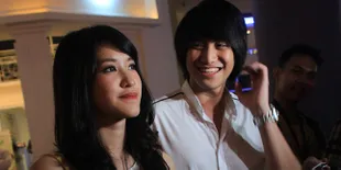 Memes: Kevin dan Elma Belum Ada Tanda-Tanda Ingin Menikah