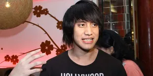 Memes Larang Kevin Aprilio Nikah Muda