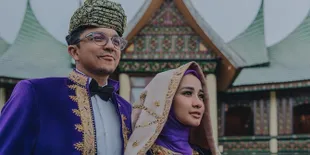 Memori Manis, Ketika Laudya Cynthia Bella Sisiri Rambut Engku Emran