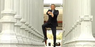 Menang Pemilu, Barack Obama Lakukan Gangnam Style?