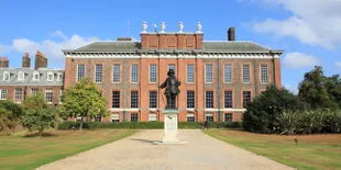 Mencicipi Kenikmatan Teh Sore di Istana Kensington