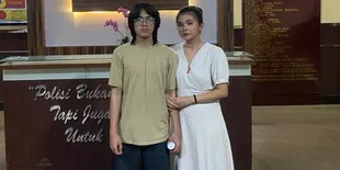 Mendiang Epy Kusnandar Dihina Netizen, Karina Ranau Sebut Psikologis Anak Terganggu