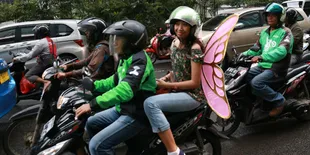 Menembus Macet, Bidadari Bersayap Naik GoJek?