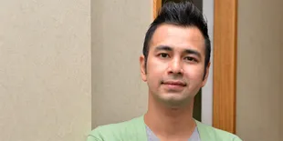 Mengapa Raffi Menangis Di Dahsyatnya Awards 2015?