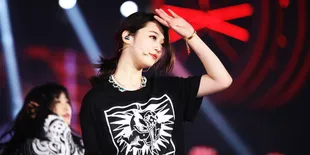 Mengejutkan, Sulli f(x) Mundur Dari Dunia Entertainment