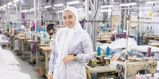 Mengenal Rateh Wulandari, Sosok yang Sukses Jadi Ibu dan Pengusaha Baju Muslim