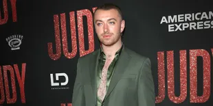 Menggila di Jembatan Brooklyn, Sam Smith Twerking &#38; Jadi Tontonan Banyak Orang