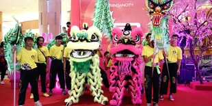 Mengintip Keseruan Perayaan Imlek 'Red Kulture' di Kuningan City Mall, Ada BTS Photo Exhibition Juga!