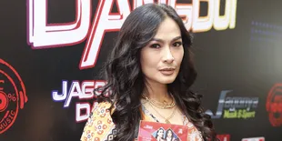 Merasa Dirugikan Dengan Tudingan Kepada Sang Suami, Iis Dahlia Sindir Wartawan