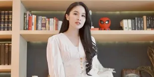 Merasa Gendut Karena Berat Badan Naik 5 Kilogram, Sandra Dewi Tetap Cantik dan Memesona
