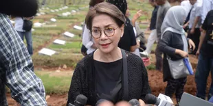 Merasa Kehilangan, Widyawati Akui Belum Sempat Bertemu Lagi Dengan Titi Qadarsih
