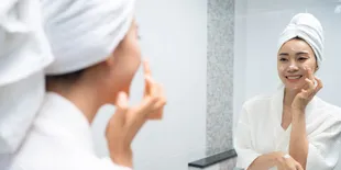 Merdeka dari Kulit Kusam, Saatnya Bangun Skincare Routine yang Konsisten