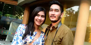 Mesra di Sesi Pemotretan, Jeje dan Syahnaz Lakukan Prewedding?