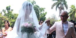 Mewah! Gaun Nikah Chelsea Dihiasi 2500 Swarovski Dari Milan