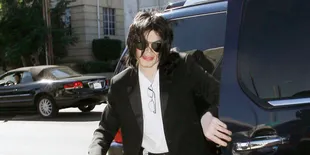 Michael Jackson Sempat Mereplika Diri Sebelum Meninggal