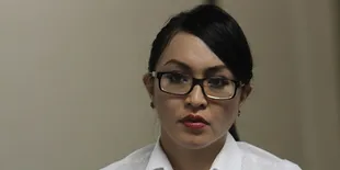 Mikir Anak, Angelina Sondakh Awut-Awutan