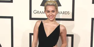 Miley Cyrus Dulu dan Kini, Dari Bayi Imut Jadi Makin Seksi