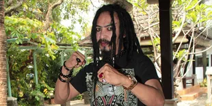 Minggu Depan, Istri Kedua Limbad Muncul?