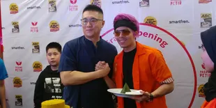 Mirip Namanya, Atta Halilintar Buka Restoran Bernama 'Padang Petir'