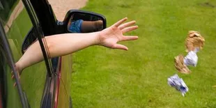 Miris, Mata Gadis Ini Korban Puntung Rokok Dibuang Sembarangan