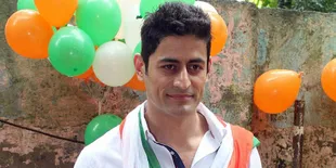 Mohit Raina Tak Mau Foto Bareng Mouni Roy!