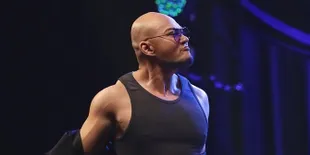 Momen 'Balas Dendam' Deddy Corbuzier Pada Pandji Pragiwaksono di JICOMFEST 2019