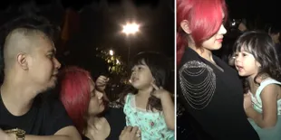 Momen Liburan, Mulan Gemes Cubit Pipi Ahmad Dhani