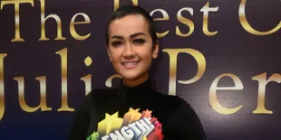 Momen Manis Saat Julia Perez Dijenguk Ahok & Rekan Sesama Artis