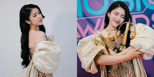 Momen Tiara Andini Tidak Sadar Menang Awards, Terlalu Asyik Ngobrol Bareng Fans - Langsung Bingung