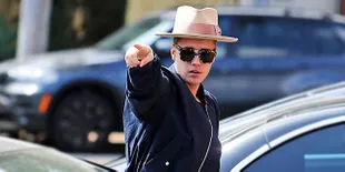 Move On Dari Selena, Justin Bieber Gandeng Mesra Shanina Shaik