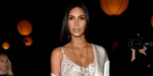 Muncul di Depan Publik, Kim Kardashian Dandan 'Compang-Camping'