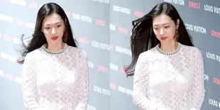 Muncul di Muka Publik Lagi, Kecantikan Sulli Berhasil 'Menyihir'