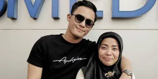 Muzdalifah Bisnis Kuliner &#38; Bandrol 45 Ribu Buat Nasi Uduk, Gimana Rasanya?