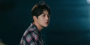 Namanya Dikait-Kaitkan dengan Skandal, Wajah Kim Seon Ho Dihapus dari Iklan &#38; Brand yang Dibintangi